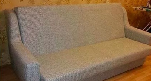 Перетяжка дивана. Бунинская аллея
