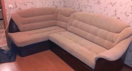 Перетяжка углового дивана. Бунинская аллея